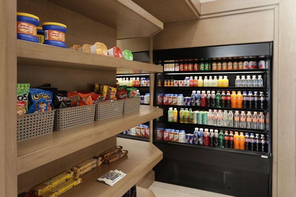 墨西卡利万豪费尔菲尔德套房酒店 外观 照片